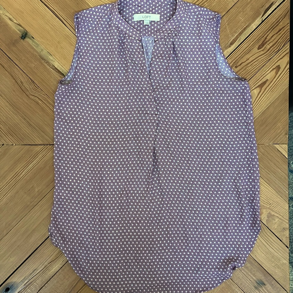 Loft v-neck tunic, size small